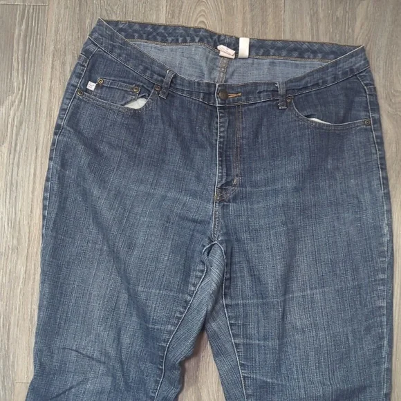 ❤️5/$25 Bobbie Brooks Deep Indigo Flare Jeans - Picture 2 of 7